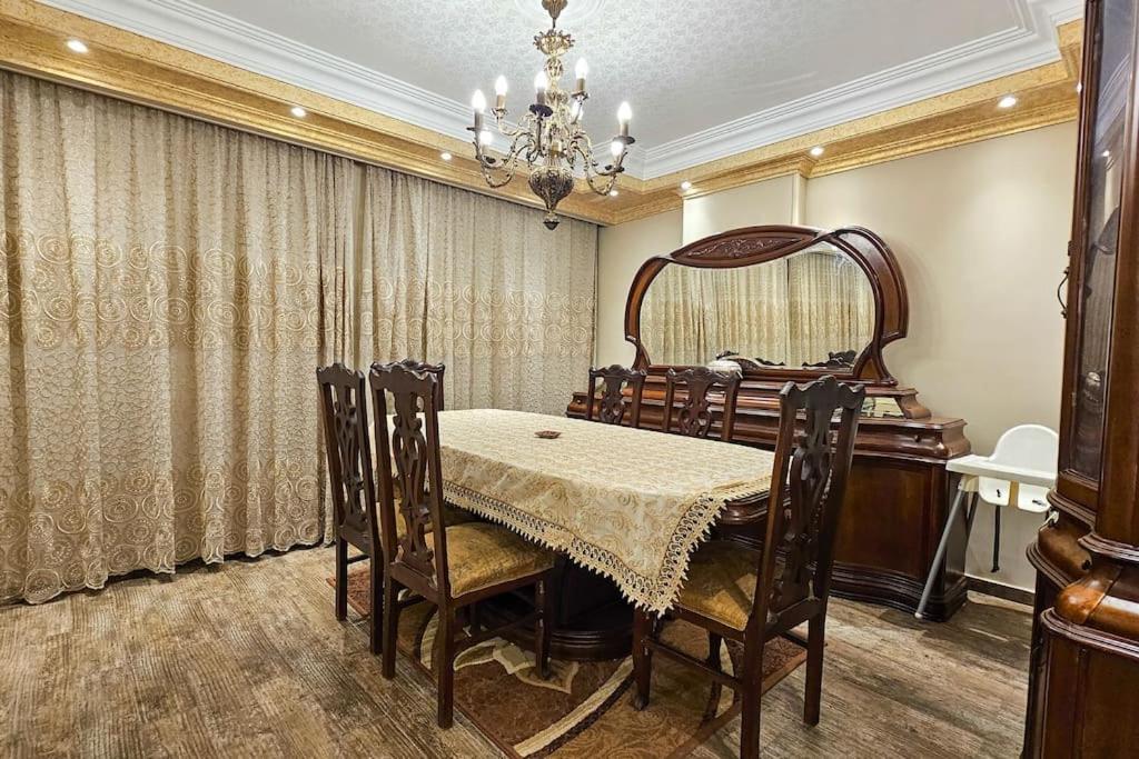 Comfy 2 Bedrooms In 92 Apartment